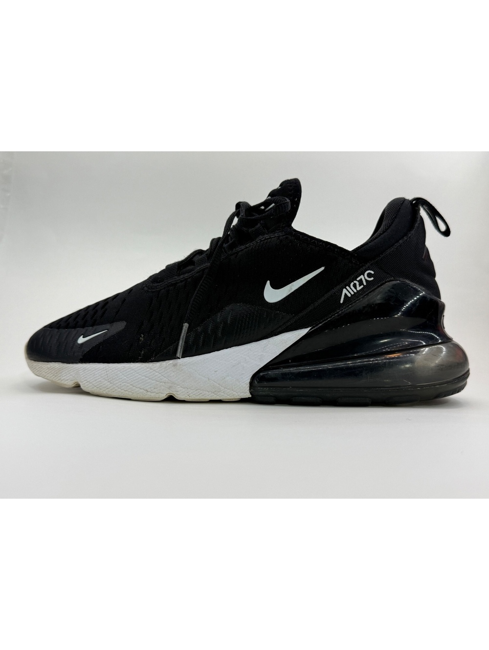 Nike Air Max 270 Women’s Size 8 Black White Sneakers SN AH6789-001 (sh3/0065)